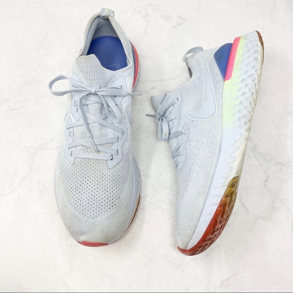 [Nike]